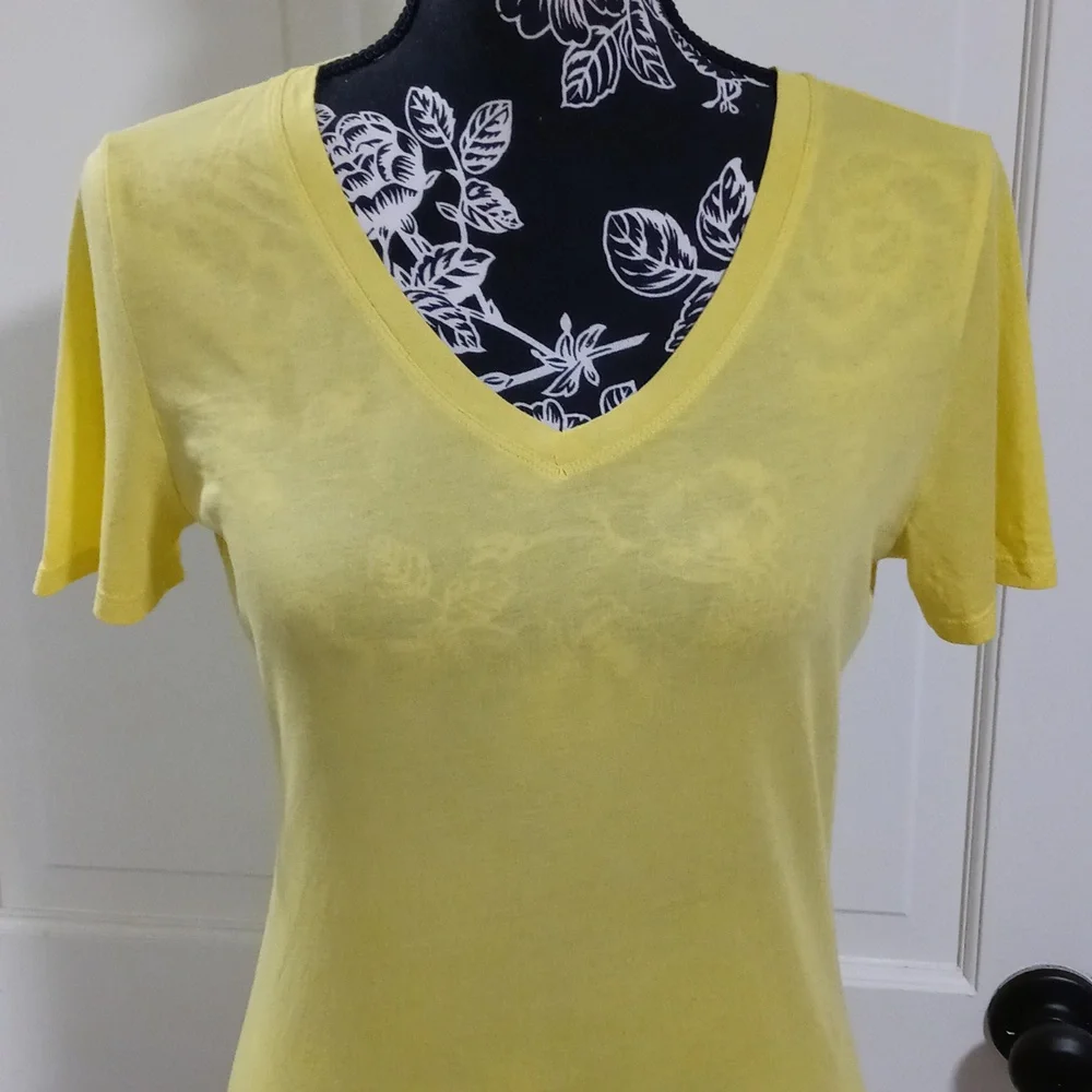 🌞LOFT🌞 - Yellow S/S V-Neck Tee